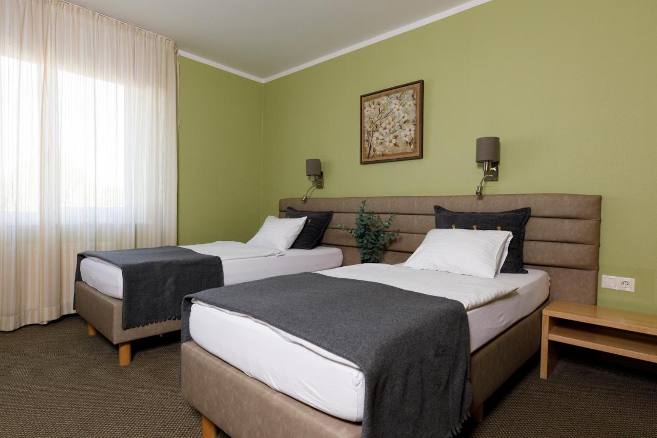 Spa Hotel Ezeri Σιγκούλντα Εξωτερικό φωτογραφία